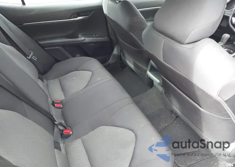 2019 Toyota Camry Le z USA, uszkodzony, nr VIN 4T1B11HKXKU260141